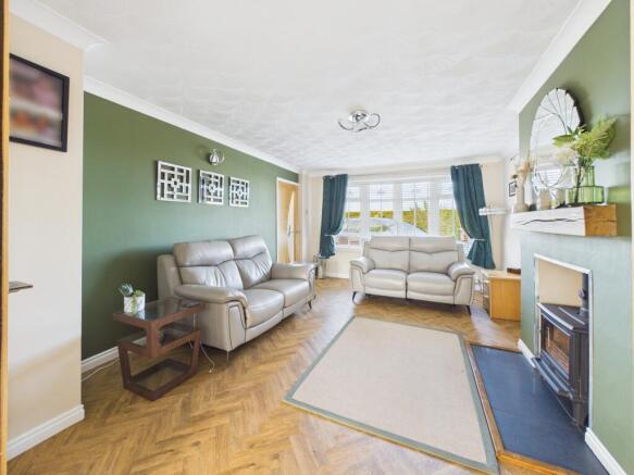 3 bed Semi-Detached for sale Image 5
