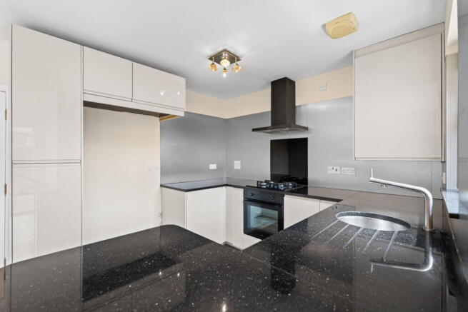 4 bed Town House for sale Image 4