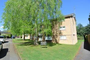 72, Beverley Court, Cedar Drive, Sunningdale, Ascot SL5 0UB