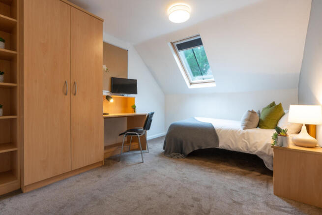 Hope Court Flat 6 bedroom 2