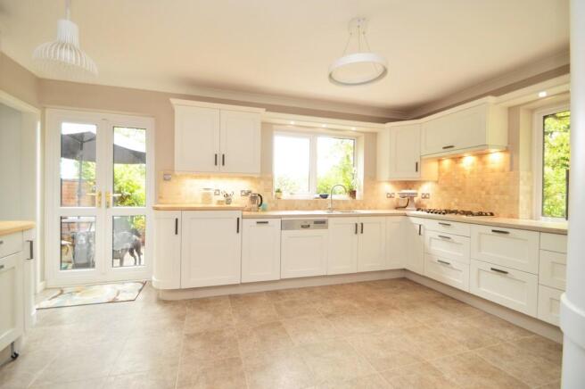 4 Kitchen B