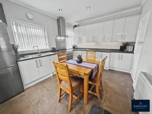 2 bed Semi-Detached Bungalow for sale Image 5