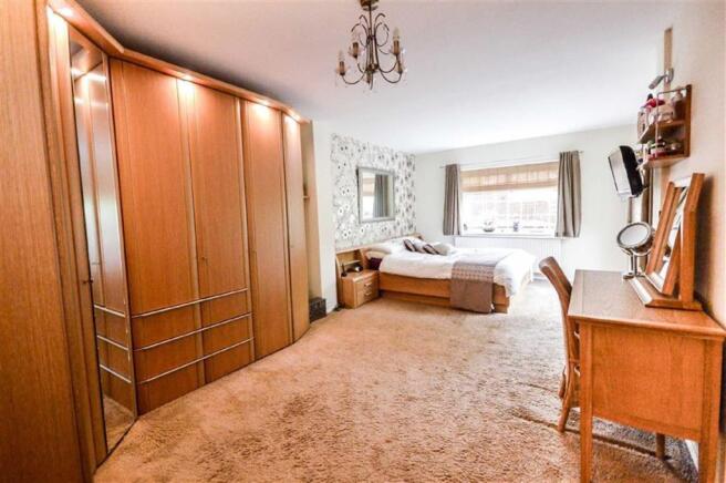 MASTER BEDROOM 2