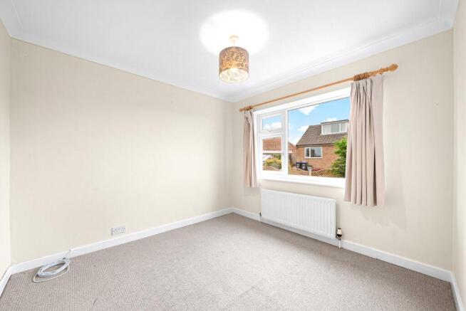 3 bed Semi-Detached for sale Image 11