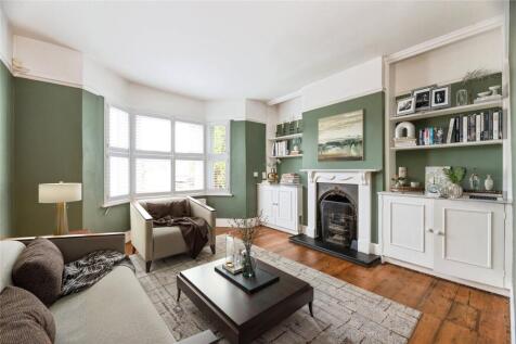 Elm Tree Avenue, Esher image 15