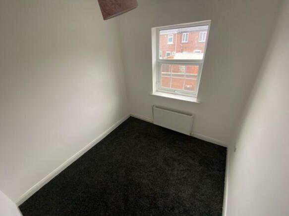3 bed Semi-Detached to rent Image 6