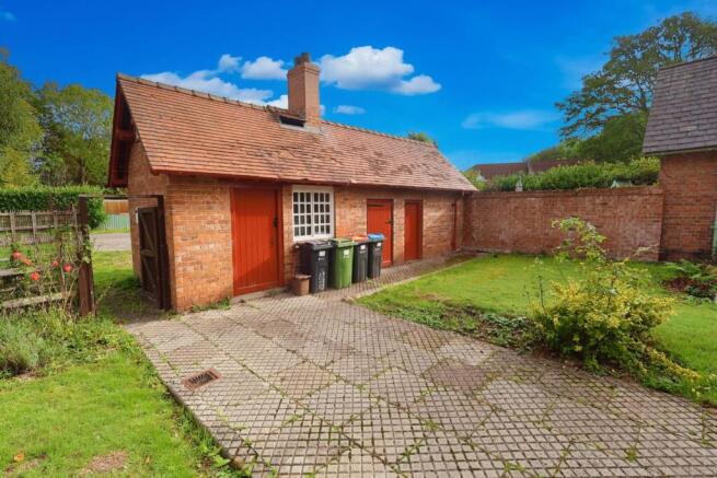 OUTBUILDING ONE