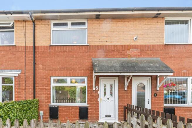 2-bed terraced on Woodhall Street, Kingston Upon Hull HD8, £90,000