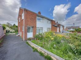 1, Burnside Close, Birstall, Batley WF17 0NS