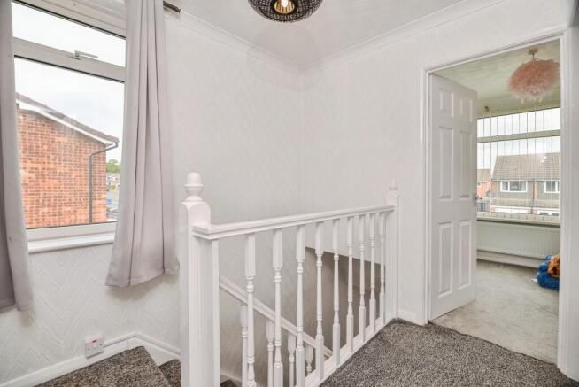 3 bed Semi-Detached for sale Image 7