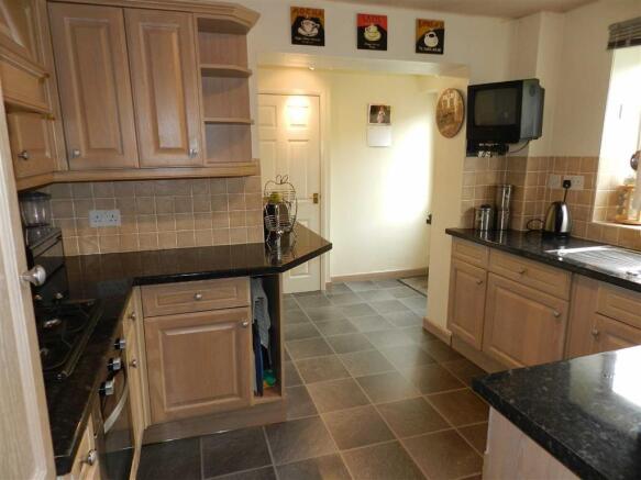 BREAKFAST KITCHEN