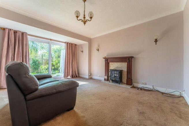 5 bed Semi-Detached for sale Image 10