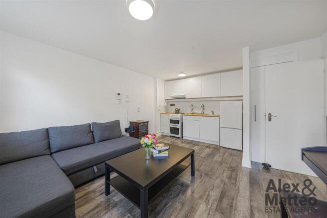 Solarium Court