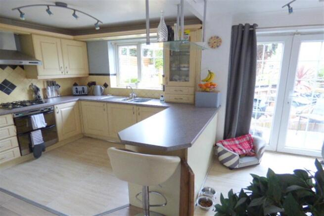 Kitchen b