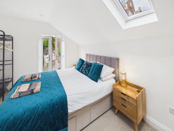 2 bed Flat for sale Image 10