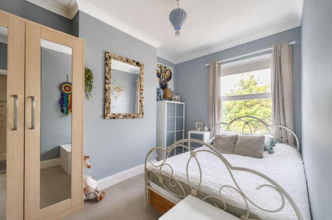 3 bed Terraced for sale Image 10