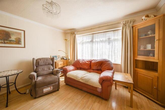 Living Room (2)