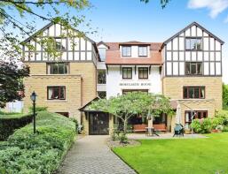Flat 8, 5 Homegarth House, Wetherby Road, Roundhay, Leeds LS8 2JU