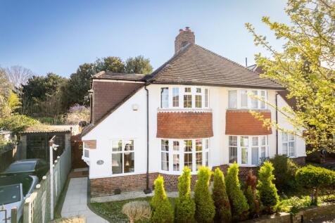 Court Drive, Croydon, CR0