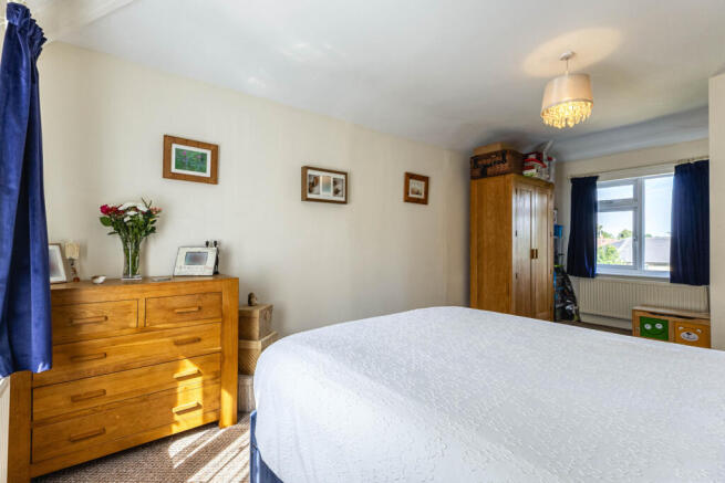 3 bed Semi-Detached for sale Image 8