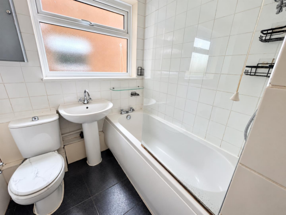 Bathroom 1.png