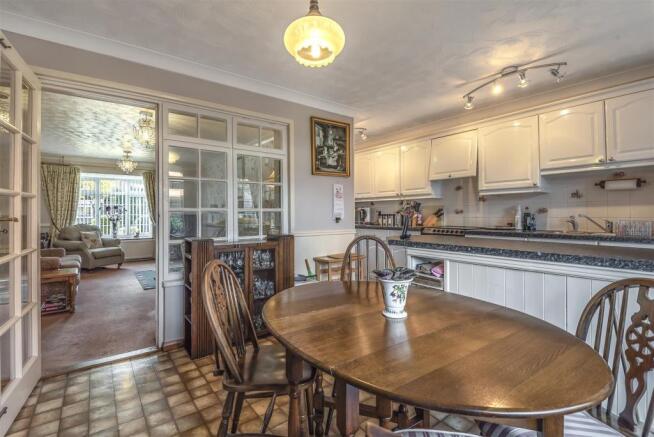 Kitchen .jpg