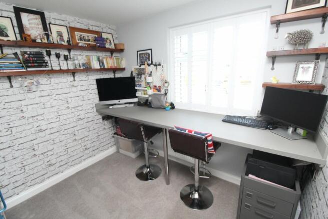 Photo 12