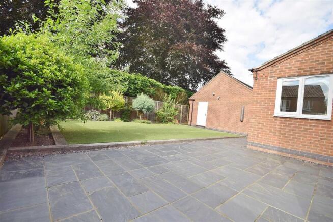 REAR GARDEN ASPECT THREE