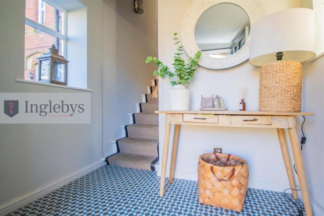 3 bed Apartment for sale Image 7
