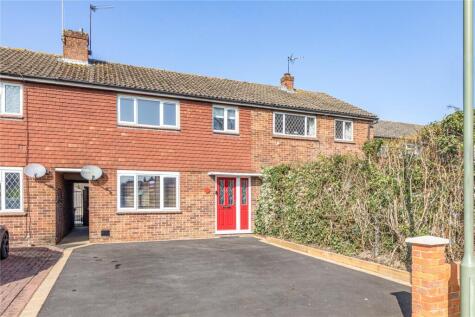 Slade Road, Ottershaw, Chertsey, Surrey, KT16