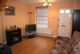 35 Lisle Lane Lounge