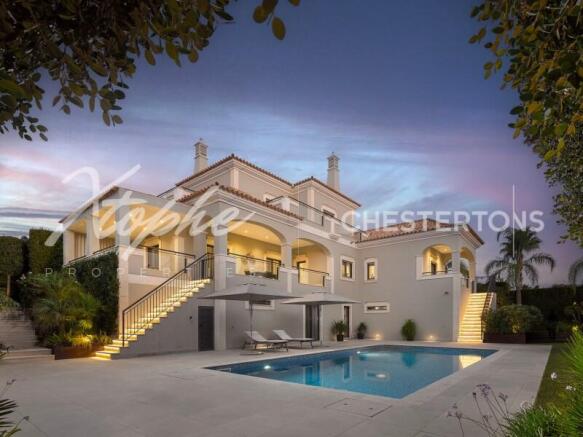 The Crest Fully Renovated 5 bed Villa For Sale (1)