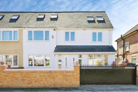Fairway Avenue, West Drayton,