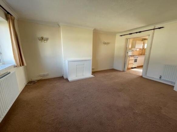 LOUNGE DINING ROOM