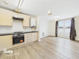 31, Royal Court, Queen Marys Avenue, Watford WD18 7JN