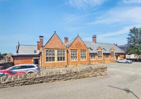7, Old School Lane, Worksop S80 4BY