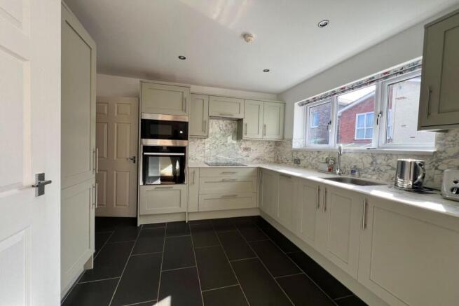 North Street, Abergavenny, NP7 - More