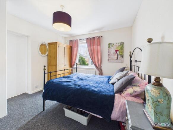 4 bed Semi-Detached for sale Image 8