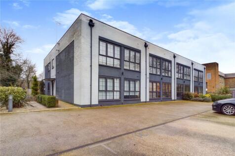 Kelvin Road, Newbury, Berkshire, RG14