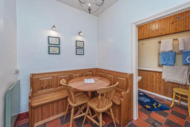DINING AREA (C...