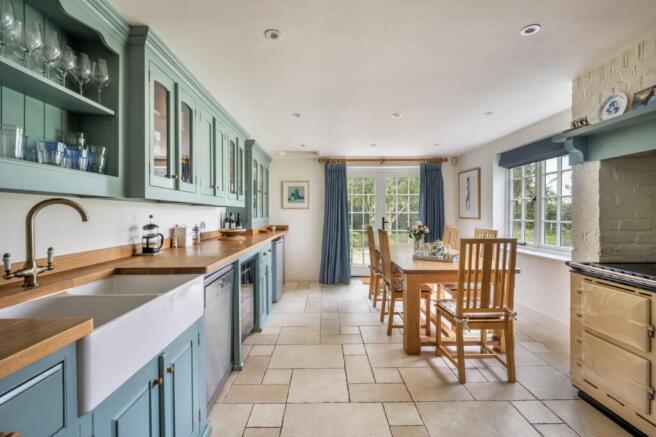 Kitchen/Breakfast