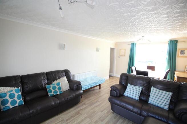 Lounge/ Dining room