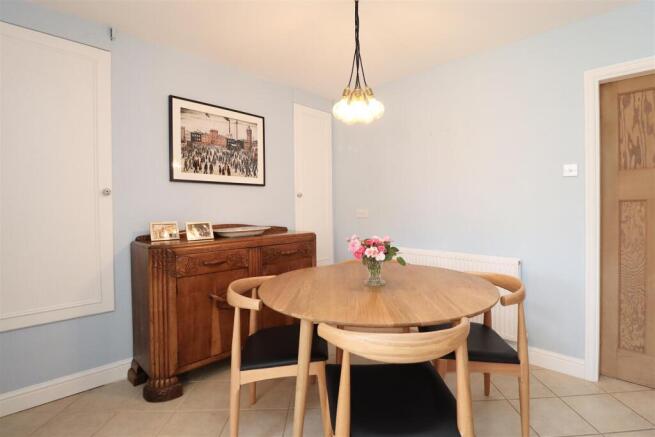 3 bed Terraced for sale Image 7