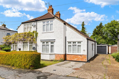 Foxon Lane Gardens, Caterham, CR3