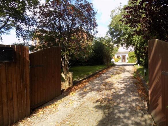 DRIVEWAY AND COURTYA