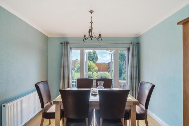 4 bed Detached for sale Image 5