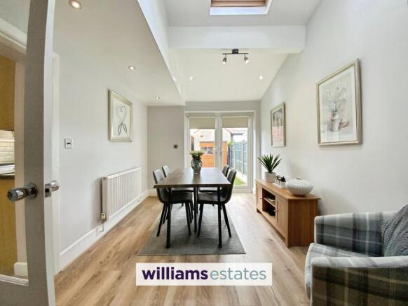 Lynton Walk, Rhyl, LL18 photo 4
