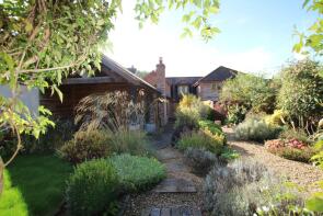 16 Ravenhill Cottage, High Street, Warminster BA12 0NA