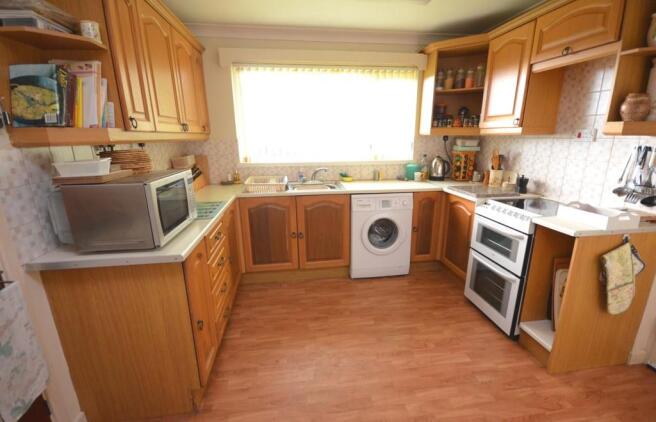 Kitchen/Breakfast...