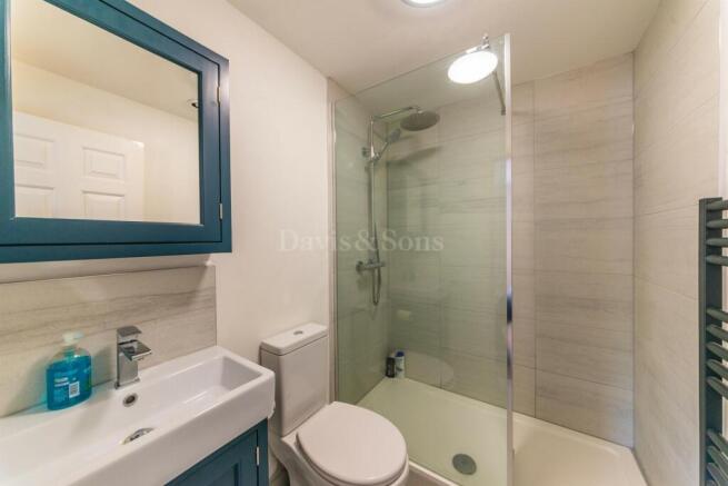 En-suite Shower Room 2